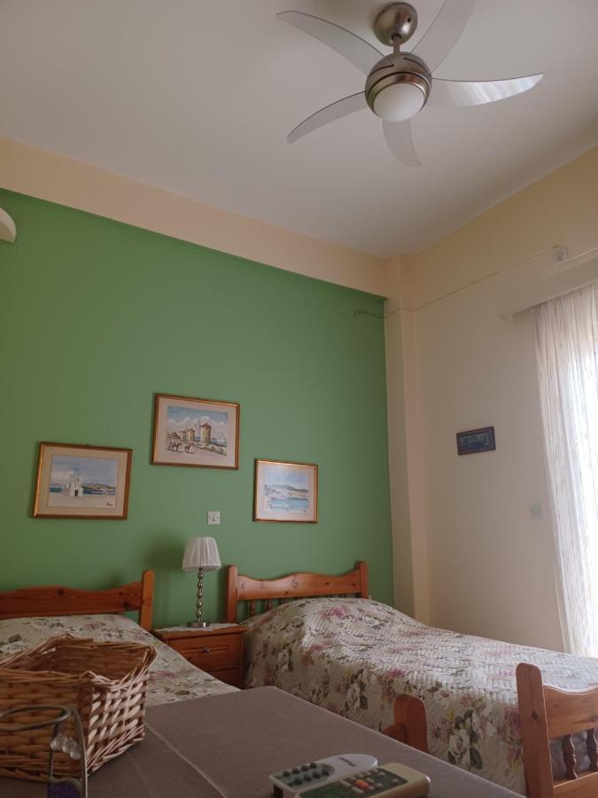 Seaside Family Apartment Loutraki Loutráki Exterior foto